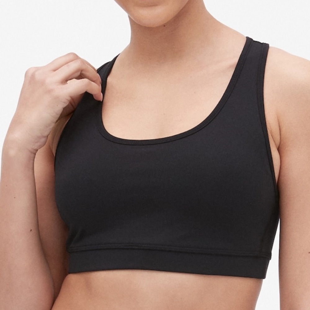 Gap GapFit Medium Impact Racerback Sports Bra